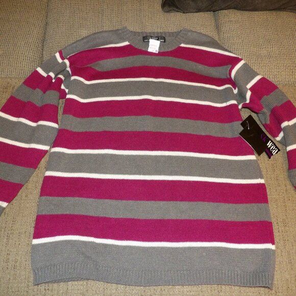 Sk Wear Sweater Striped Crew Neck Red /Gray Long Sleeve Men's Adult Size L nwt - Picture 2 of 5